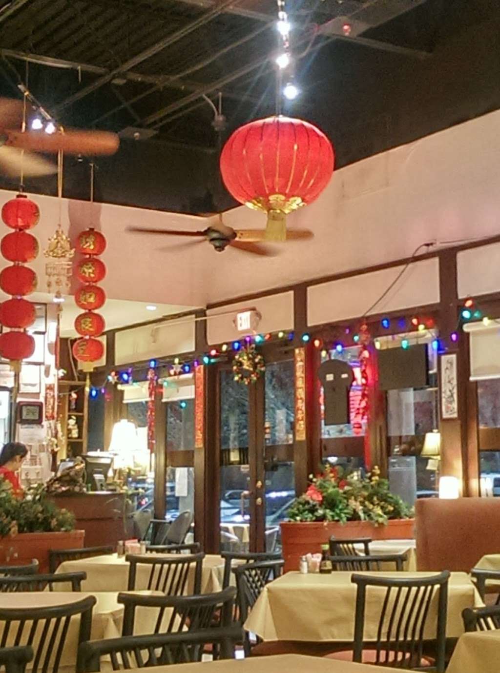 Changs Chinese Restaurant | 5761 San Felipe St, Houston, TX 77057, USA | Phone: (713) 334-1888