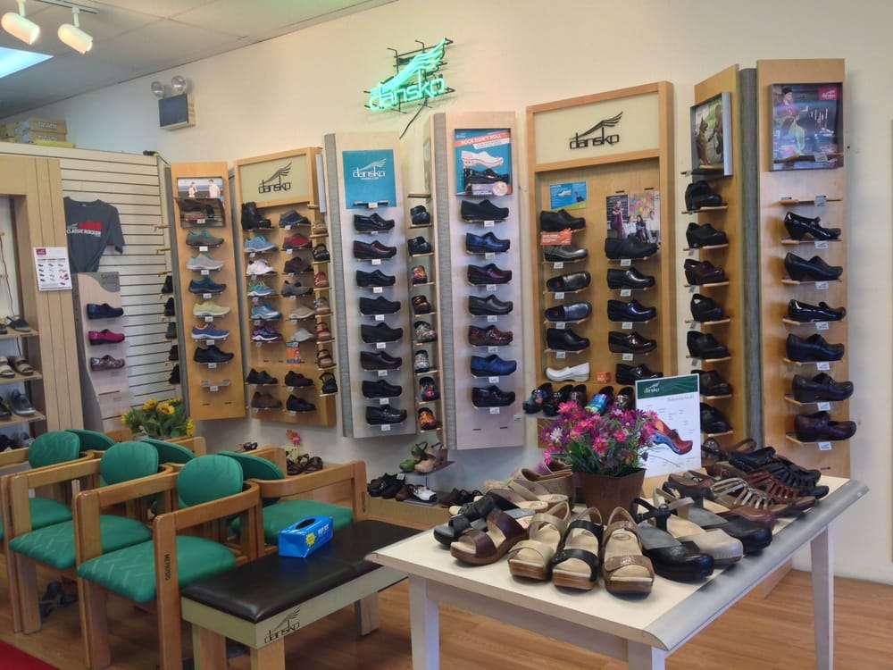 Walking Depot | 2064 Sproul Rd, Broomall, PA 19008, USA | Phone: (610) 359-9705