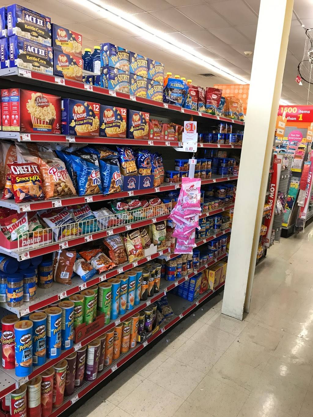 Family Dollar | 6450 N 76th St, Milwaukee, WI 53223, USA | Phone: (414) 488-7087