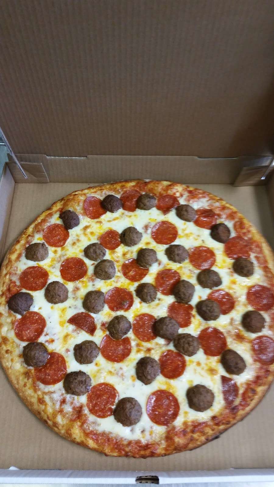 Vinzini Pizza & Subs | 4100 Mountain Rd, Pasadena, MD 21122, USA | Phone: (410) 360-1400