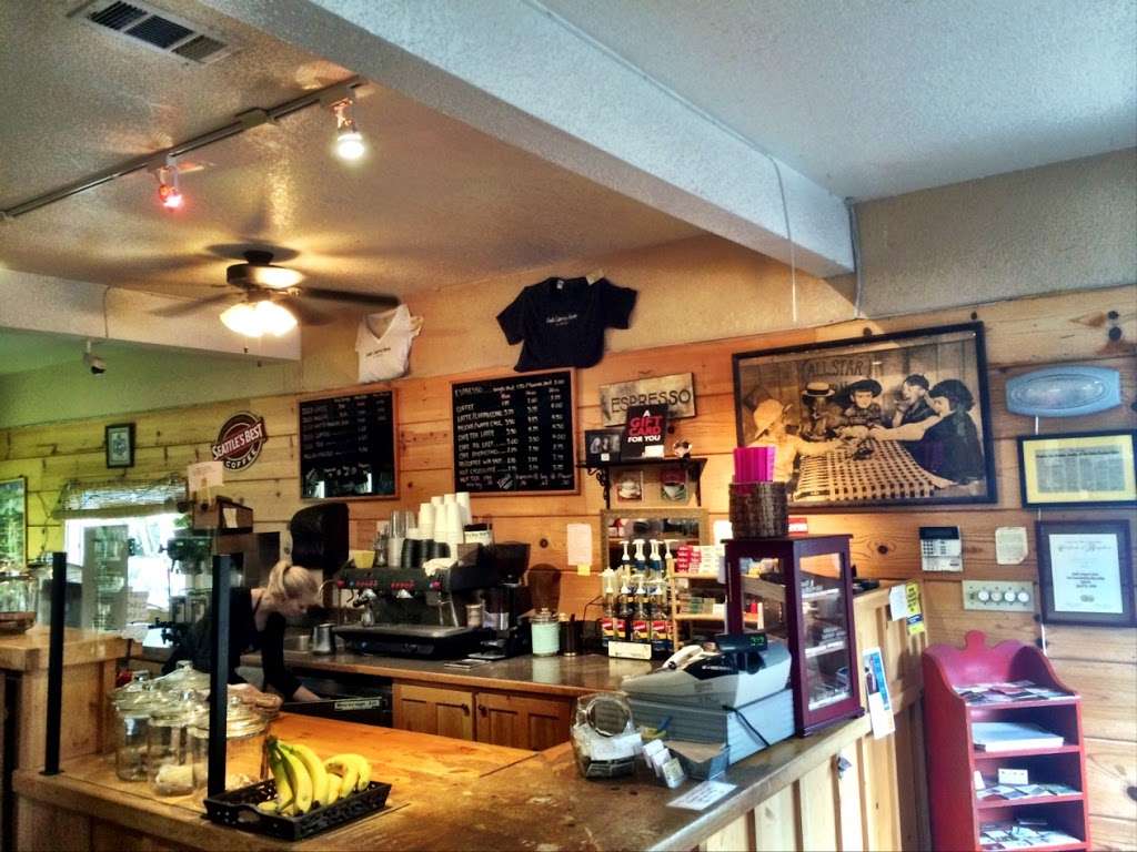 Soda Canyon Store | 4006 Silverado Trail, Napa, CA 94558, USA | Phone: (707) 252-0285