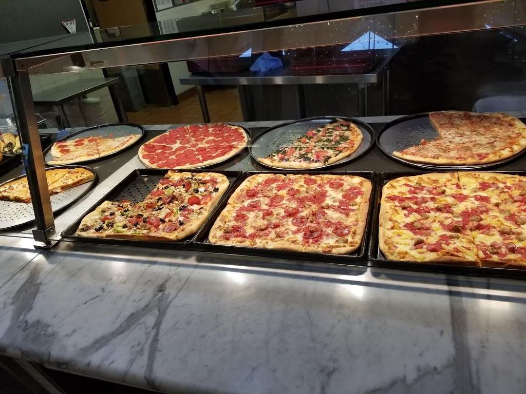 Sbarro | 6170 W Grand Ave #721, Gurnee, IL 60031, USA | Phone: (847) 855-9803