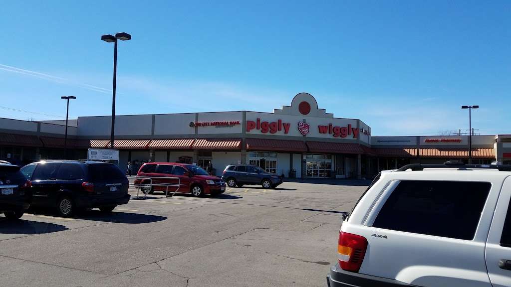 Piggly Wiggly | 3900 Erie St # F, Racine, WI 53402, USA | Phone: (262) 639-2142