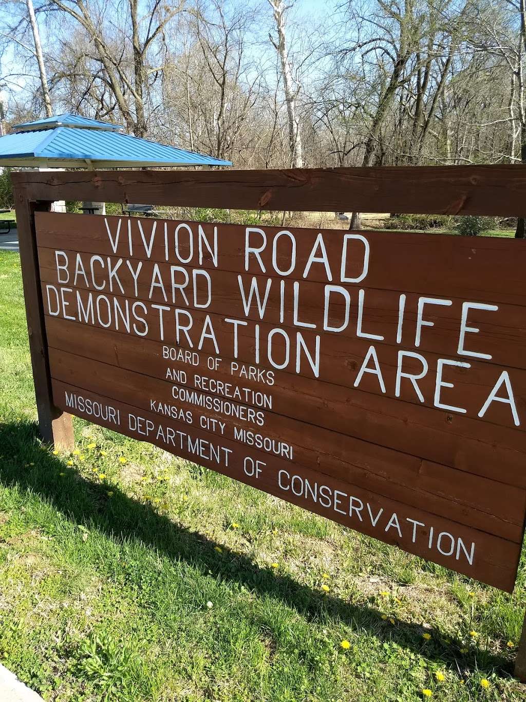 Vivion Road Backyard Wildlife Demonstration Area | Kansas City, MO 64118