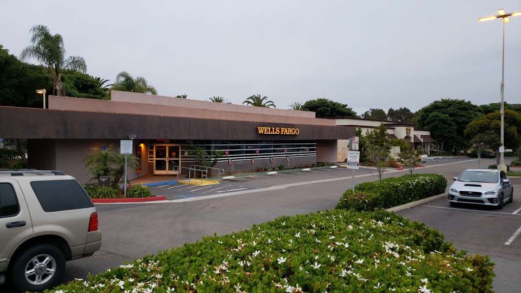 Wells Fargo Bank | 8410 Genesee Ave, San Diego, CA 92122, USA | Phone: (858) 452-3569