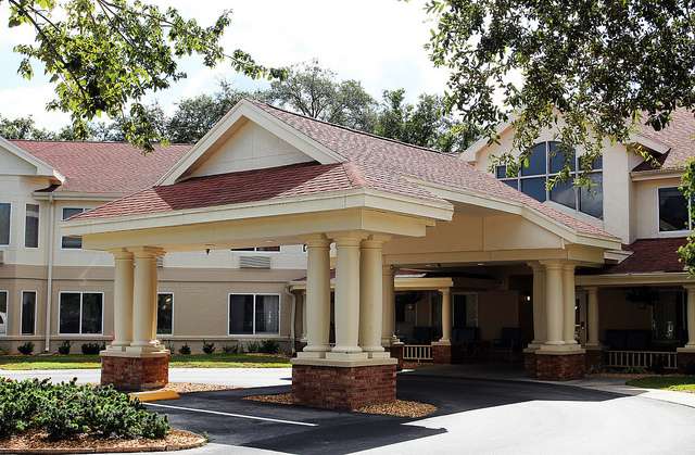 The Springs at Lady Lake Assisted Living | 620 Griffin Ave, Lady Lake, FL 32159 | Phone: (352) 259-0016