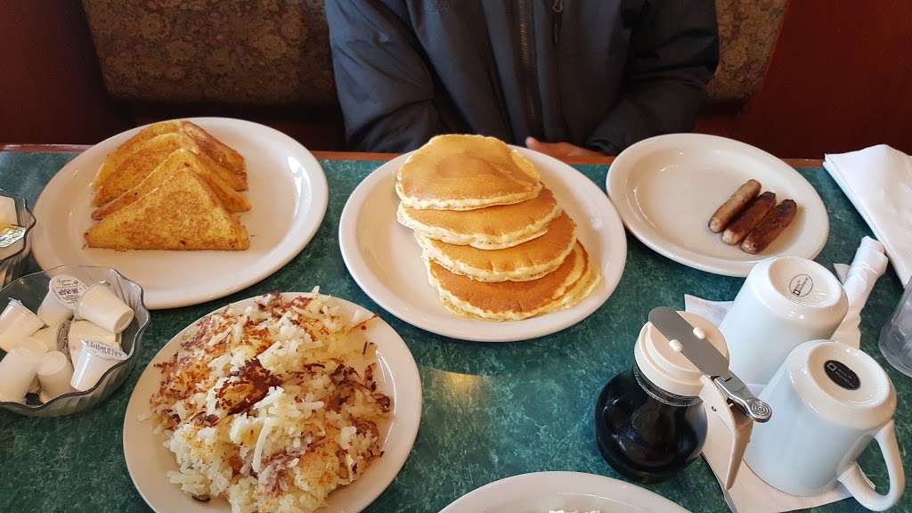 Continental House of Pancakes | 1545 E 162nd St, South Holland, IL 60473 | Phone: (708) 331-6723