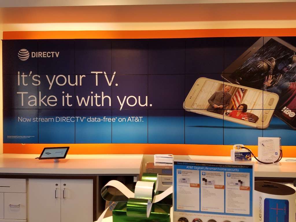 AT&T Store | 24236 Valencia Blvd, Valencia, CA 91355, USA | Phone: (661) 288-1325