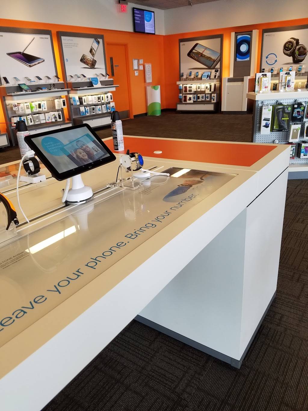 AT&T Store | 1255 E 2nd St, Edmond, OK 73034, USA | Phone: (405) 844-4408