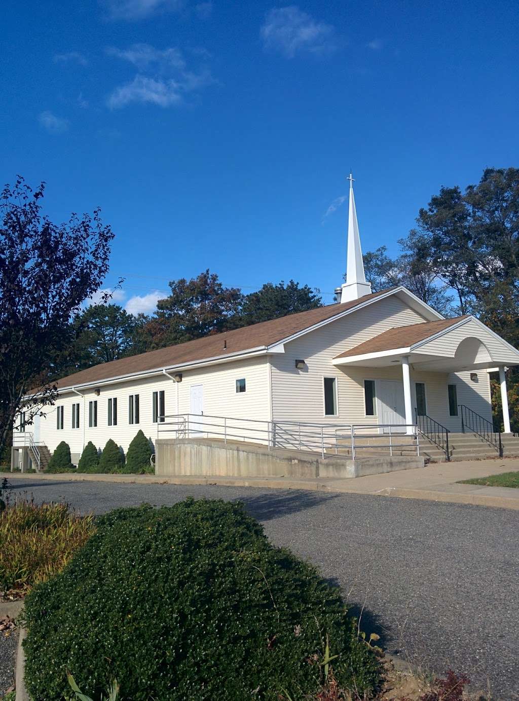 Faith Evangelical Free Church | 310 Candlewood Path, Dix Hills, NY 11746, USA | Phone: (631) 586-2672