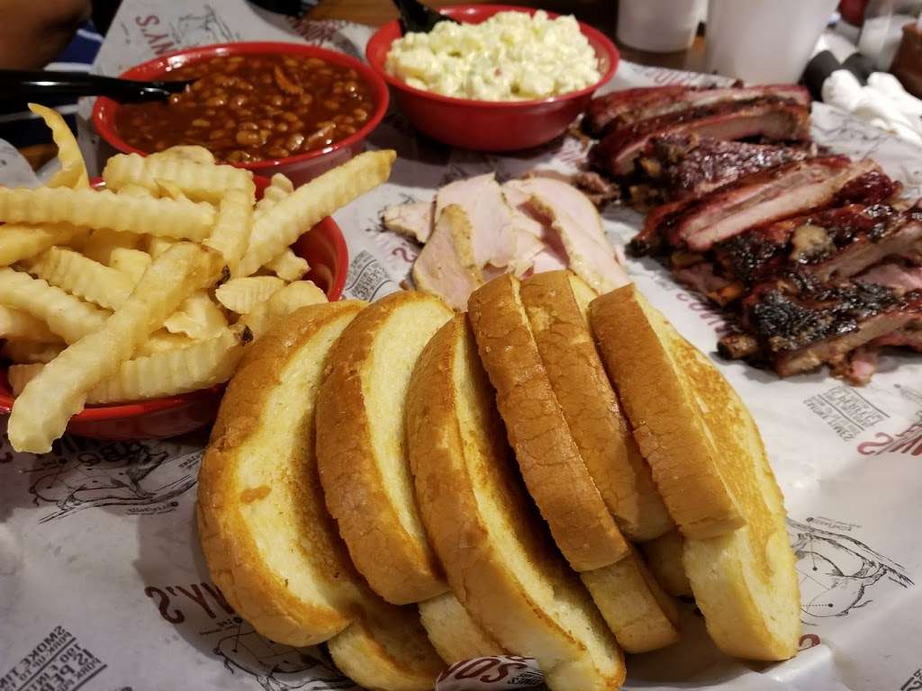 Sonnys BBQ | 1500 East, FL-50, Clermont, FL 34711, USA | Phone: (352) 243-6422