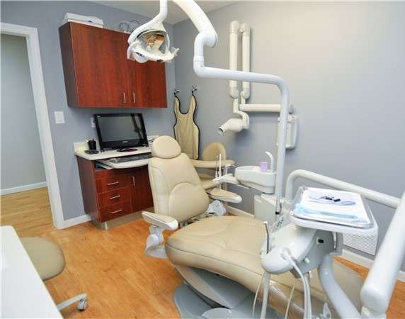 Vartholomeos Maria DDS | 150-05 21st Ave, Whitestone, NY 11357, USA | Phone: (718) 353-5853