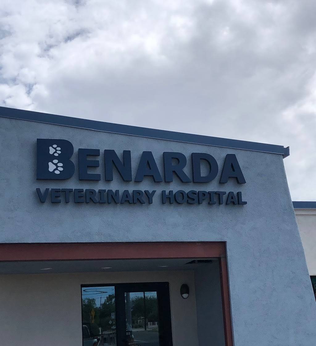 Benarda Veterinary Hospital | 3002 N Country Club Rd, Tucson, AZ 85716, USA | Phone: (520) 325-2997