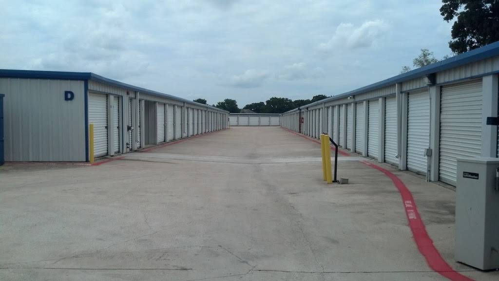 Simply Self Storage | 1800 W Sublett Rd, Arlington, TX 76017, USA | Phone: (817) 466-2700