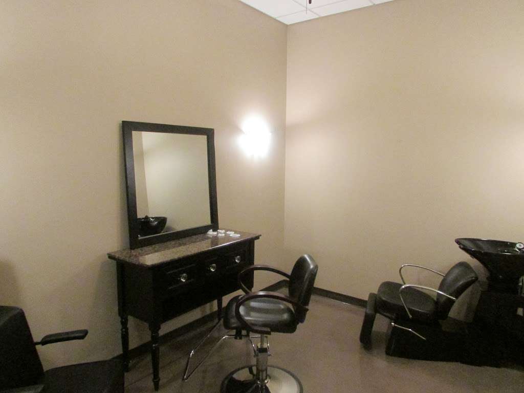 Shear Reflections Salon & Suites | 1212 W 136th St, Kansas City, MO 64145, USA | Phone: (816) 492-3876