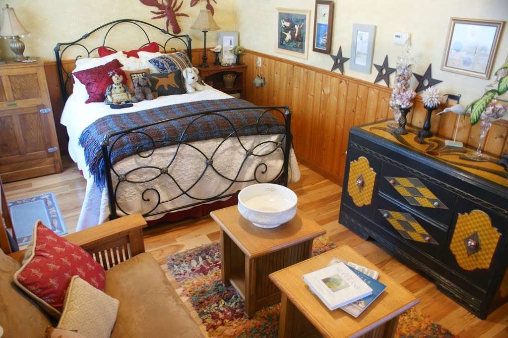 Pescadero Cottage & Bunkhouse | 827 North St, Pescadero, CA 94060 | Phone: (650) 262-4282