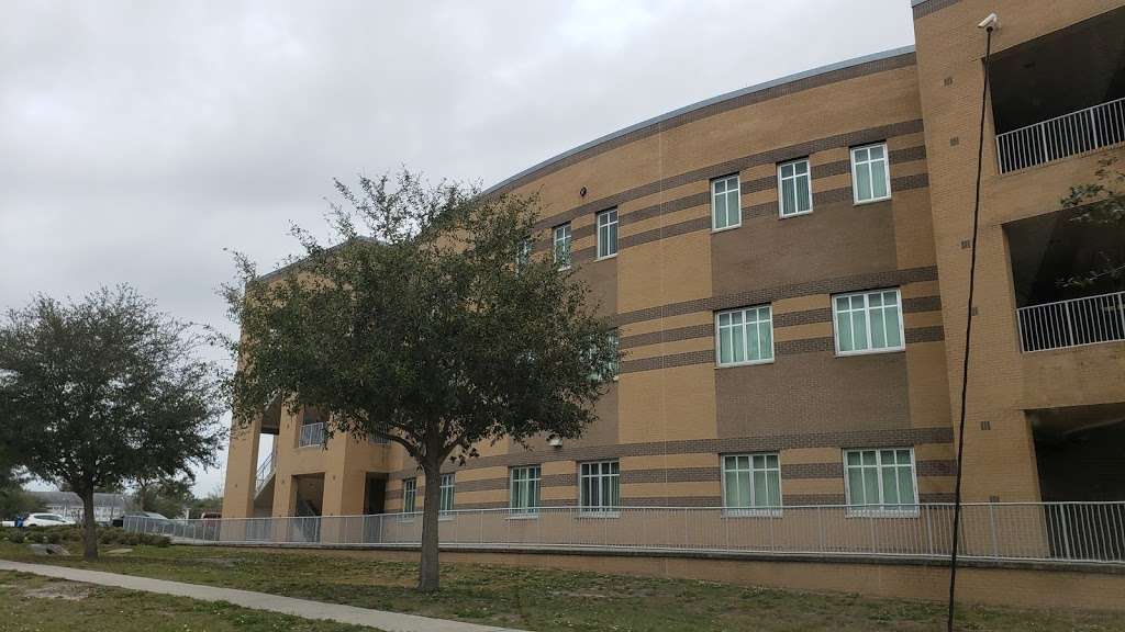 Gray Middle School | 205 E Magnolia St, Groveland, FL 34736, USA | Phone: (352) 429-3322
