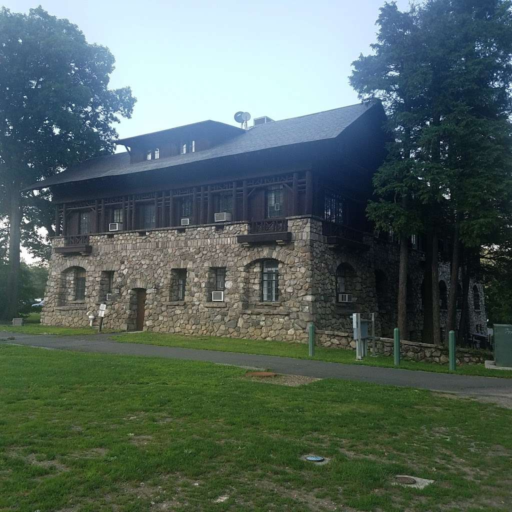 Bear Mountain Inn - Overlook Lodge | 55 Hessian Dr, Highland Falls, NY 10928 | Phone: (845) 786-2731