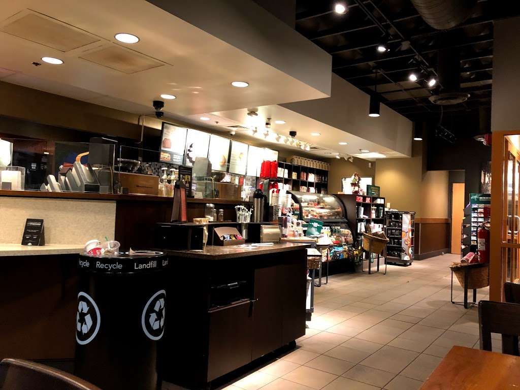 Starbucks | 1050 N, IL-83, Mundelein, IL 60060, USA | Phone: (847) 566-2841