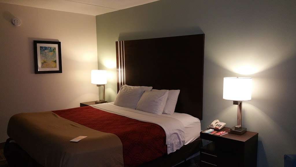 Econo Lodge Oak Grove-Blue Springs | 410 SE 1st St, Oak Grove, MO 64075 | Phone: (816) 690-3681