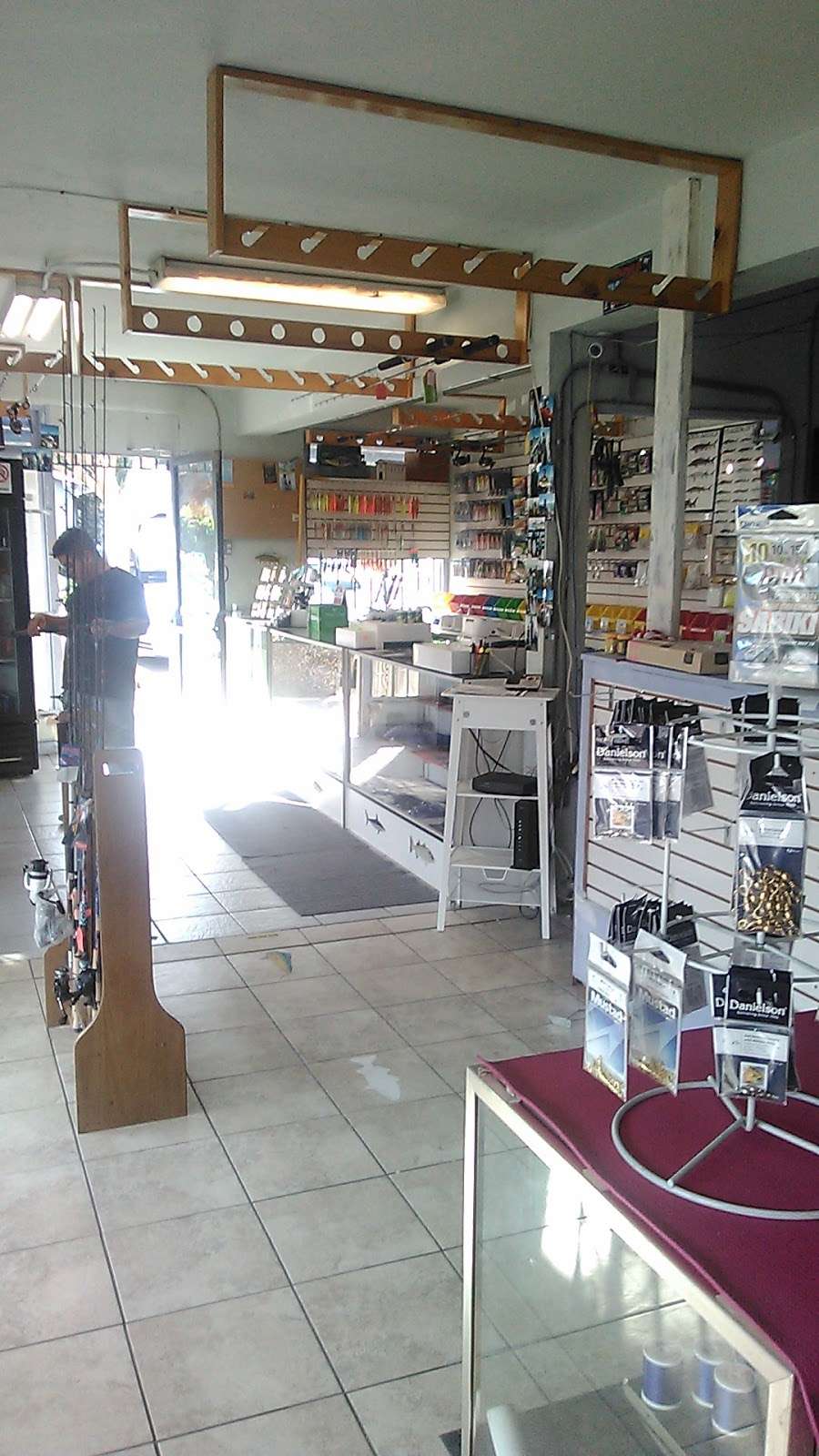 Rodeo Bait & Tackle | 205 Pacific Ave, Rodeo, CA 94572, USA | Phone: (510) 313-4164