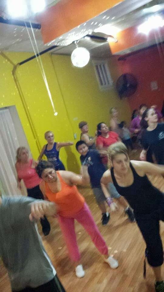 Nutri-Fitness Zumba Studio | 6104 W Addison St, Chicago, IL 60634, USA | Phone: (773) 960-4942