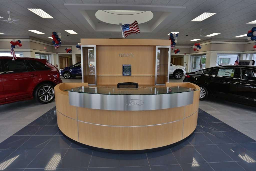 Terrys Ford of Peotone | 363 S Harlem Ave, Peotone, IL 60468, USA | Phone: (708) 258-9200