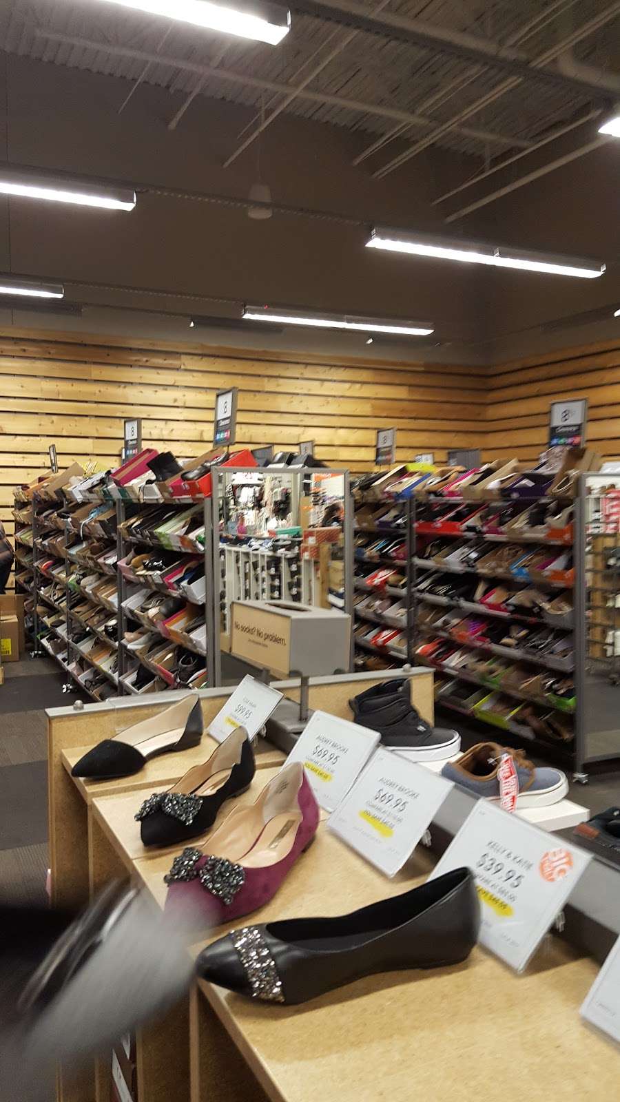 DSW Designer Shoe Warehouse | 550 Gateway Dr, Brooklyn, NY 11239, USA | Phone: (917) 789-7000