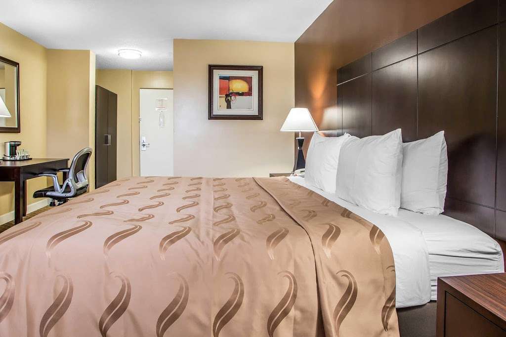 Quality Inn OHare Airport | 3801 Mannheim Rd, Schiller Park, IL 60176, USA | Phone: (847) 678-0670