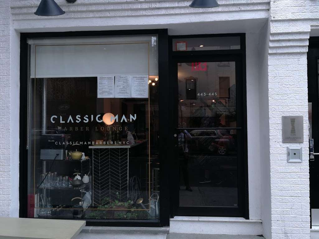 Classic Man Barber Lounge | Photo 3 of 10 | Address: 443-445 E 9th St, New York, NY 10009, USA | Phone: (646) 484-5416