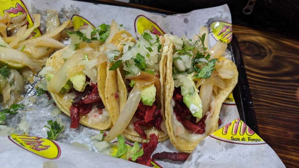 Fitos Tacos de Trompo | 510 W Pioneer Pkwy, Grand Prairie, TX 75051 | Phone: (972) 504-2075