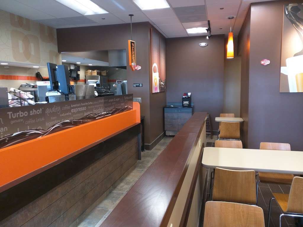 Dunkin Donuts | 3980 IL-22, Long Grove, IL 60047, USA | Phone: (847) 320-1174