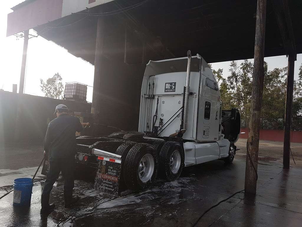 Zippy Lube A Truck | 15252 Valley Blvd, Fontana, CA 92335, USA | Phone: (949) 482-5168