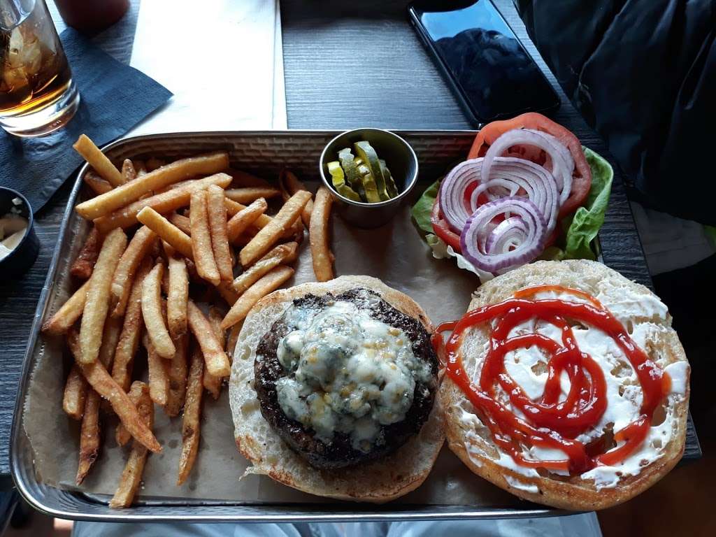 Picas Pub and Grill | 10 Ayers Village Rd, Methuen, MA 01844, USA | Phone: (978) 683-4353