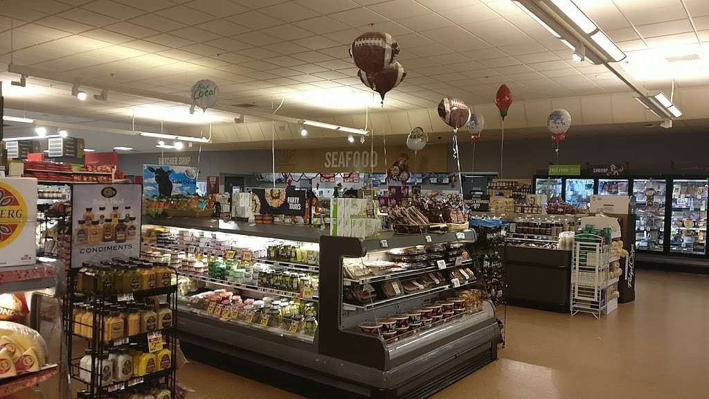 Stop & Shop | 100 Quality St, Trumbull, CT 06611, USA | Phone: (203) 445-1006