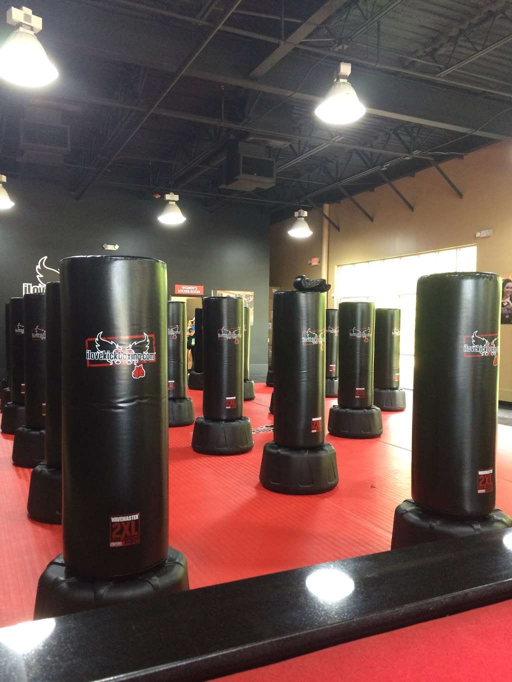 iLoveKickboxing - Houston Memorial | 8404 Katy Fwy Suite 400, Houston, TX 77024 | Phone: (832) 342-9100