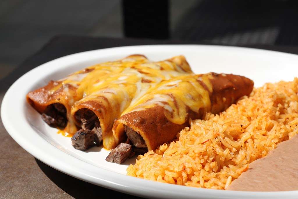 El Toro Mexican Restaurant | 7529 Bayway Dr, Baytown, TX 77520 | Phone: (281) 424-8016