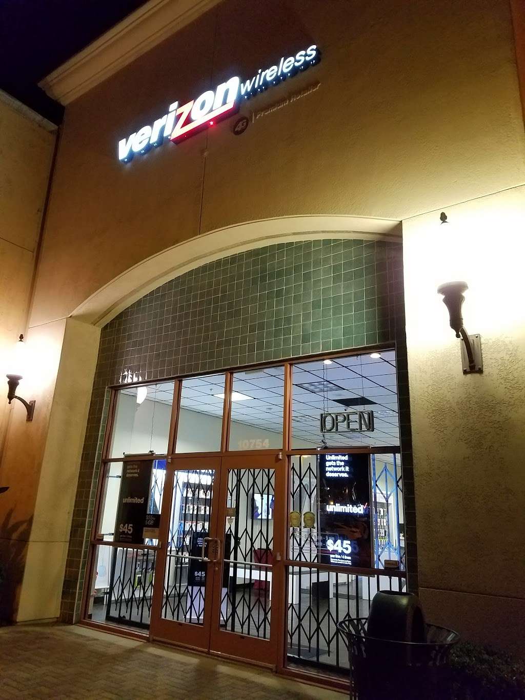 Verizon Authorized Retailer – Victra | 10754 Westview Pkwy, San Diego, CA 92126, USA | Phone: (858) 689-6871