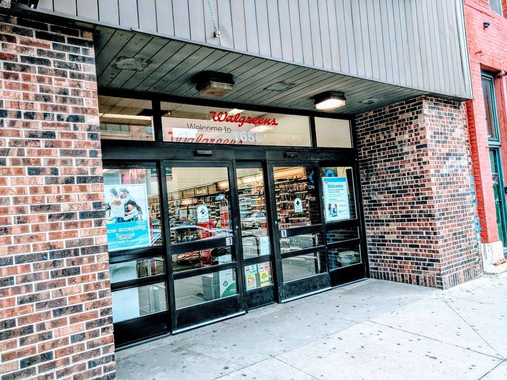 Walgreens | 1650 W Chicago Ave, Chicago, IL 60622, USA | Phone: (312) 829-6186