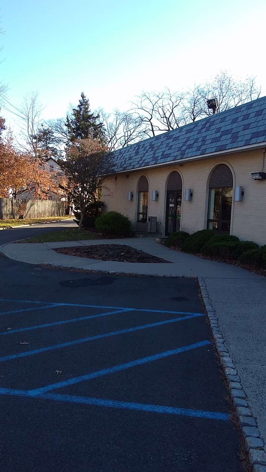 M&T Bank | 150 Newark Pompton Turnpike, Pequannock Township, NJ 07440 | Phone: (973) 696-6000