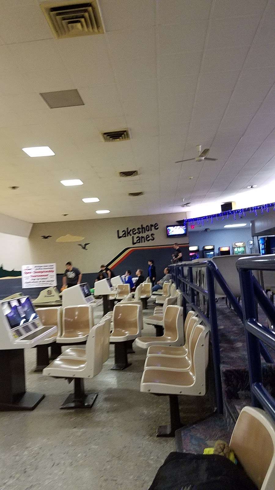 Lakeshore Lanes | 6201 Red Arrow Hwy, Stevensville, MI 49127, USA | Phone: (269) 429-5421