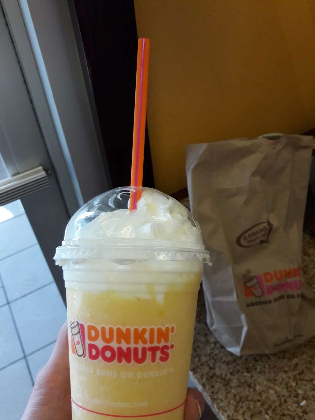 Dunkin Donuts | 388 E Squantum St, North Quincy, MA 02171, USA | Phone: (617) 786-9813