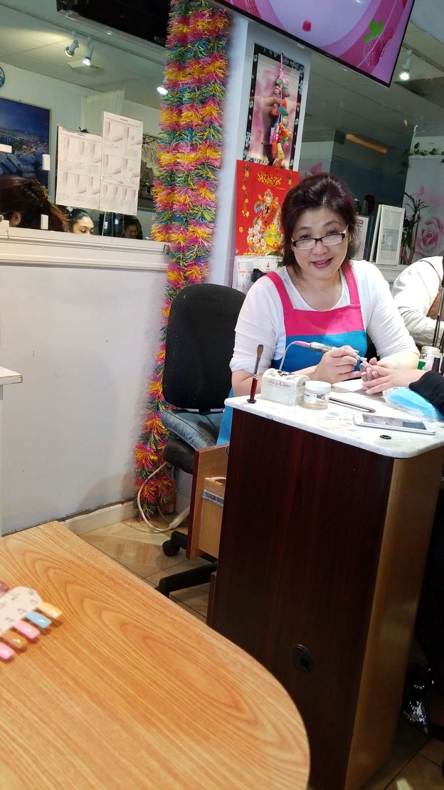 V Star Nails & Spa | 216 5th Ave, Bay Shore, NY 11706, USA | Phone: (631) 647-9688