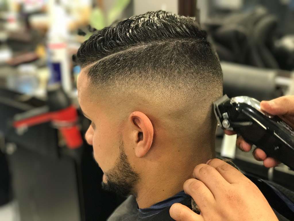 Urban Cuts | 10009 37th Ave, Corona, NY 11368, USA | Phone: (718) 426-4269