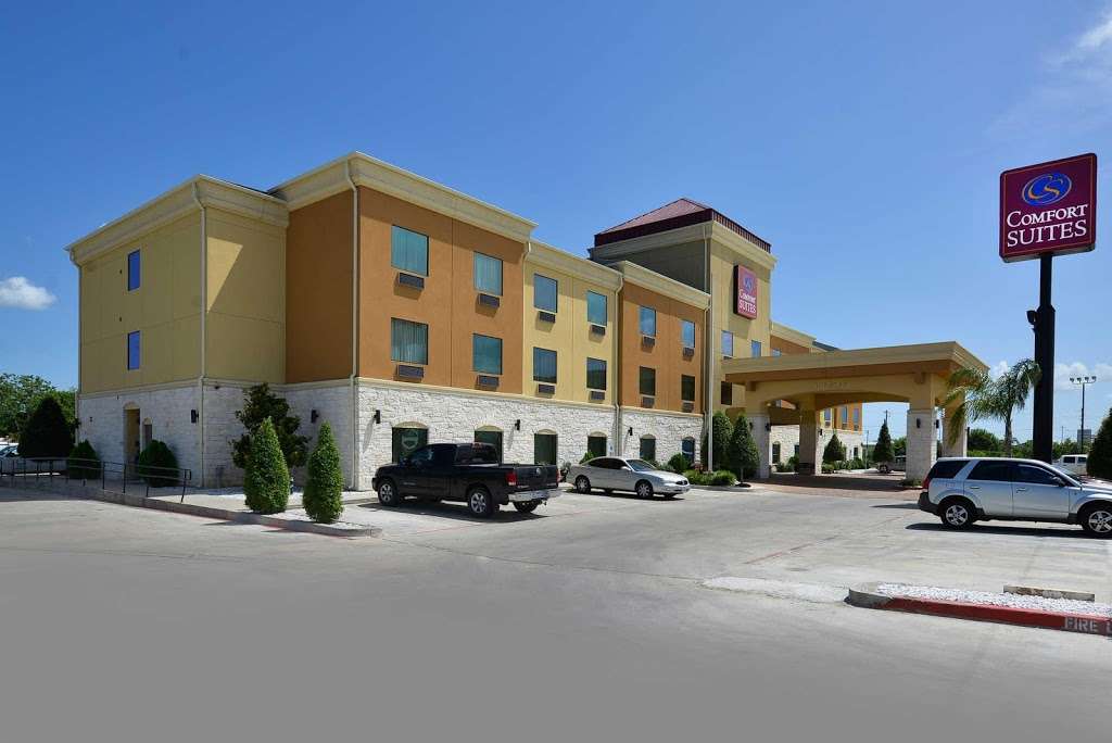 Comfort Suites | 5100 7th St, Bay City, TX 77414, USA | Phone: (979) 245-9300