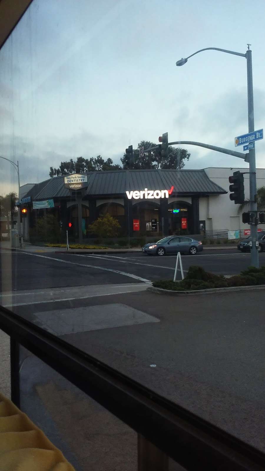 Verizon Authorized Retailer – Victra | 10754 Westview Pkwy, San Diego, CA 92126, USA | Phone: (858) 689-6871