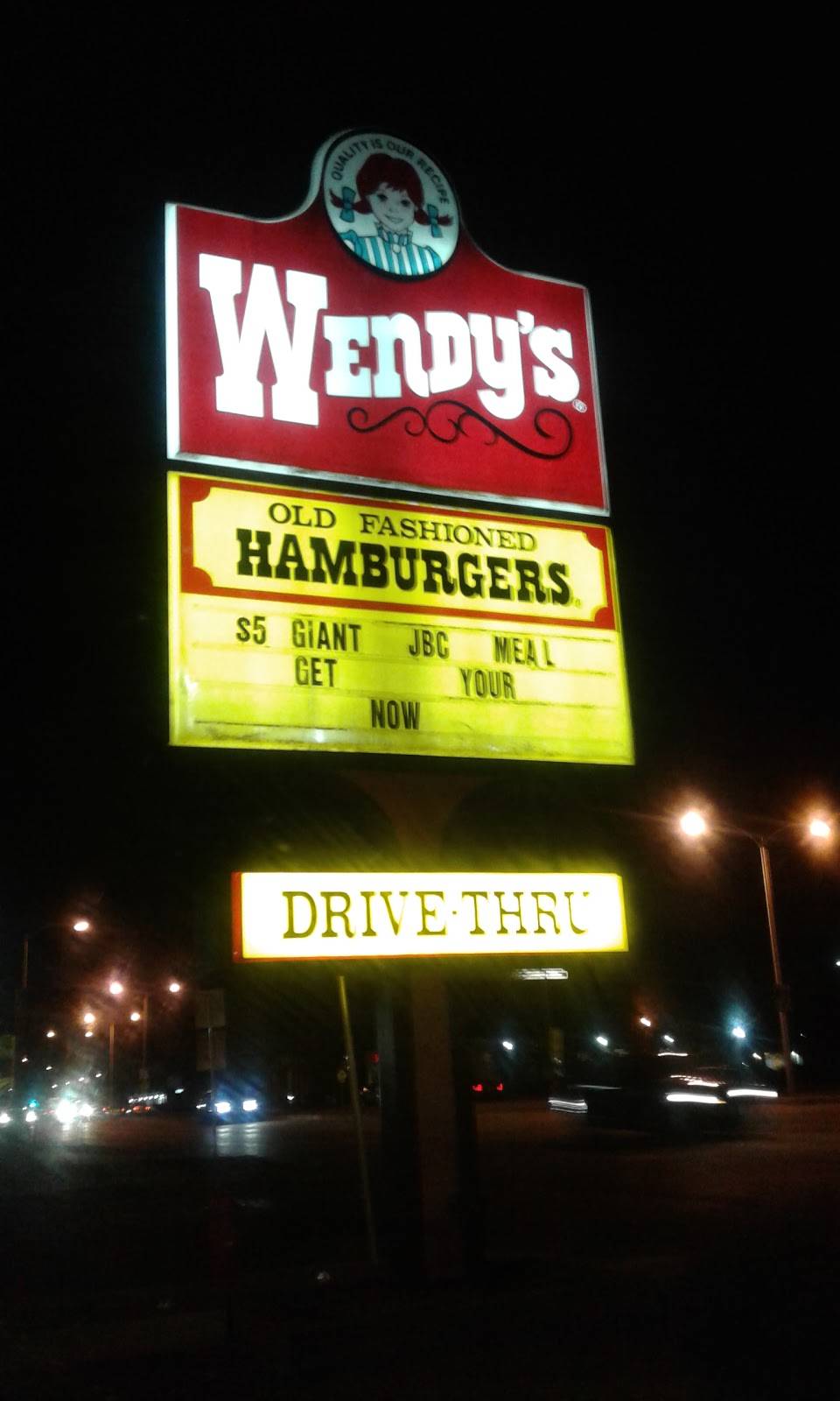 Wendys | 6225 W Capitol Dr, Milwaukee, WI 53216, USA | Phone: (414) 438-1435