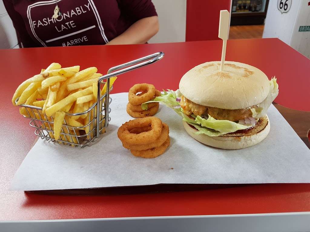 Maxs Diner | Langhurst Wood Rd, Horsham RH12 4QD, UK | Phone: 01403 252272