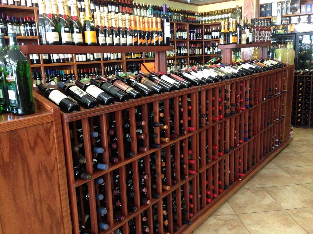 Wolcot Wine & Liquor | 1020 Wolcott Ave, Beacon, NY 12508, USA | Phone: (845) 765-2353