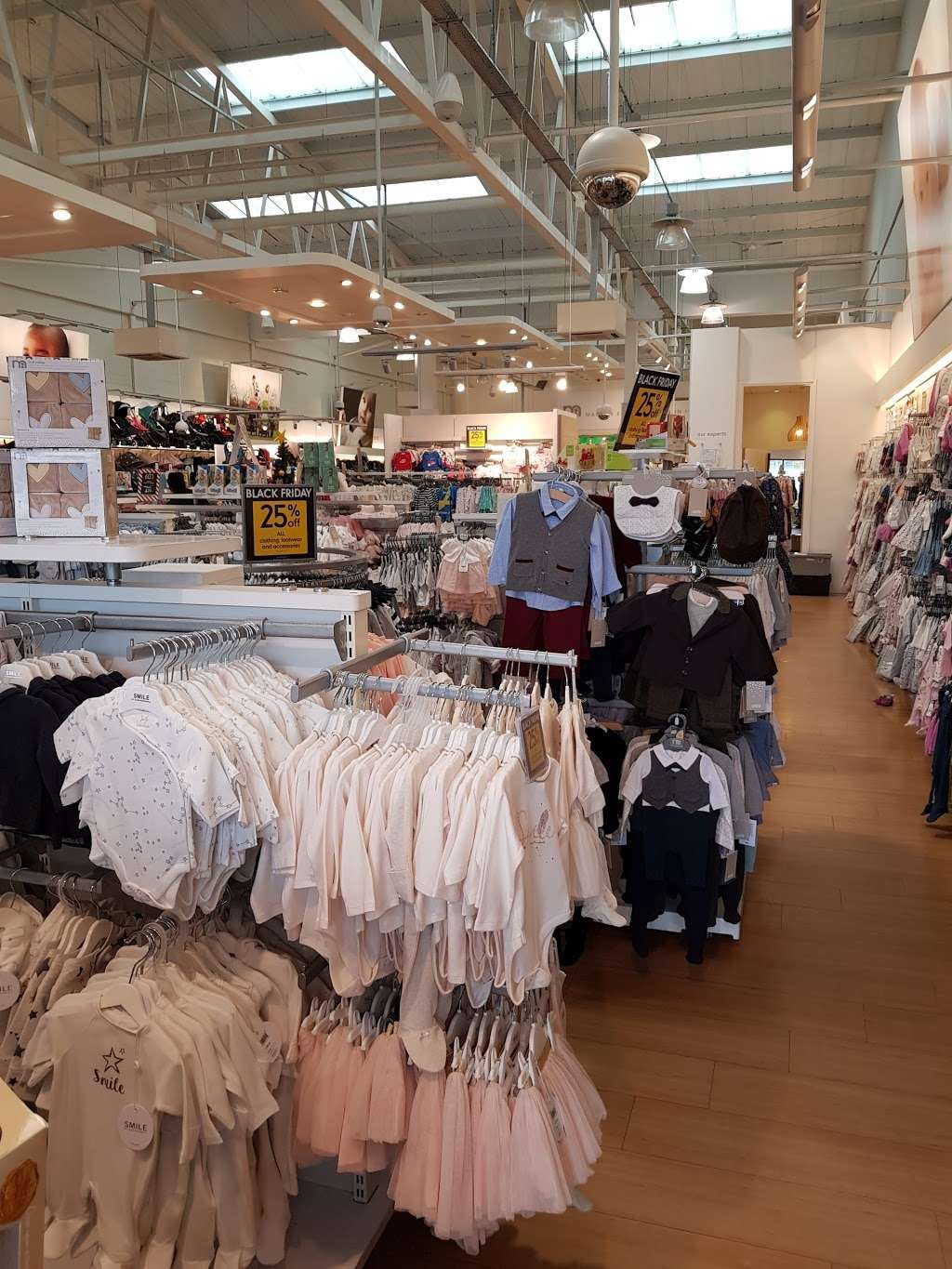 Mothercare | Unit B3ab Lakeside RP, W Thurrock Way, Grays RM20 1WN, UK | Phone: 01708 892980